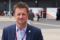 Аллан МакНиш, ведущий BBC F1