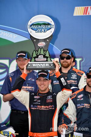 Ganador: Denny Hamlin, Joe Gibbs Racing Toyota