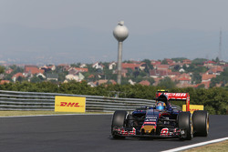 Carlos Sainz Jr., Scuderia Toro Rosso STR10