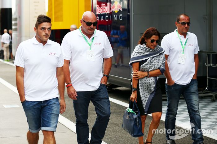 La familia Bianchi, contra la FIA y la F1