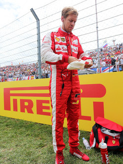 Sebastian Vettel, Ferrari on the grid