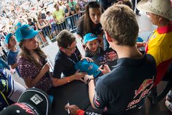 Max Verstappen en el Red Bull Showrun en Assen