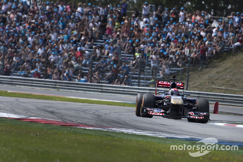 Max Verstappen lors d'une démonstration Red Bull à Assen