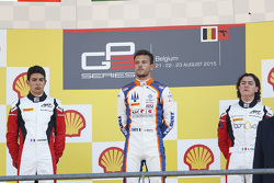 Podio: secondo posto Esteban Ocon, ART Grand Prix, vincitore Luca Ghiotto, Trident, terzo posto Alfo