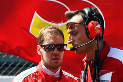 Sebastian Vettel, Ferrari en la parrilla