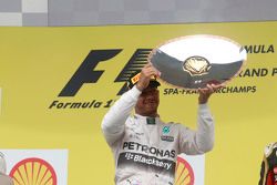 El ganador, Lewis Hamilton, Mercedes AMG F1 celebra