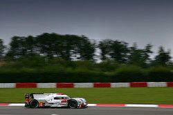 #8 Audi Sport Team Joest Audi R18 e-tron quattro: Lucas di Grassi, Loic Duval, Oliver Jarvis