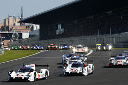 Départ : #18 Porsche Team Porsche 919 Hybrid : Romain Dumas, Neel Jani, Marc Lieb mènent