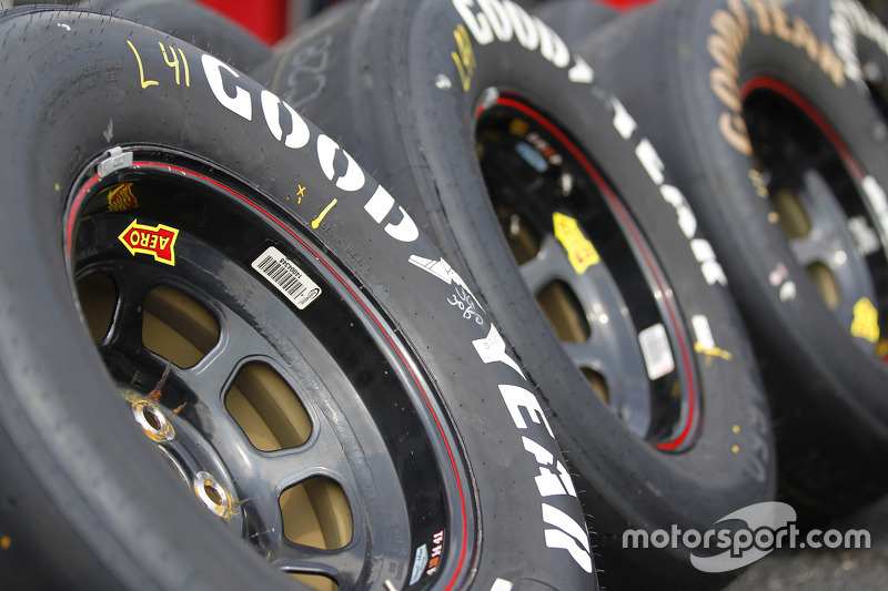 Goodyear tires at Darlington NASCAR Sprint Cup Fotos