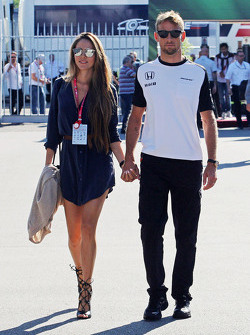 Jenson Button, McLaren, mit Frau Jessica Button