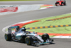 Льюис Хэмилтон, Mercedes AMG F1 W06