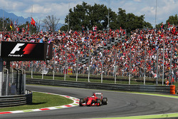 Себастьян Феттель, Ferrari SF15-T
