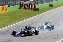Felipe Nasr, Sauber C34 bloqueo de frenos