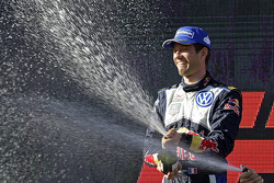 Il vincitore del Rally d'Australia e campione del mondo WRC 2015 Sébastien Ogier, Volkswagen Motorsport