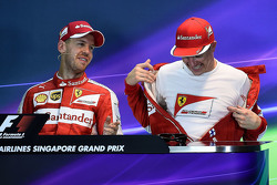 Conférence de presse d'après-qualifications : le poleman Sebastian Vettel, Ferrari et le troisième, Kimi Raikkonen, Ferrari