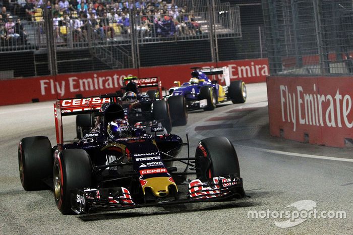 GP Singapur 2015. Desobedece órdenes de equipo