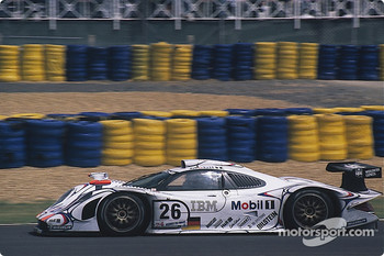 #26 Porsche AG Porsche 911 GT1-98: Allan McNish, StÃ©phane Ortelli, Laurent Aiello