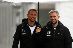 Jenson Button, McLaren avec Steve Cooper, McLaren