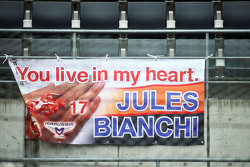 Banners of tribute for Jules Bianchi
