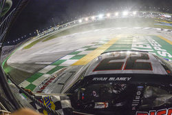 Ganador de la carrera Ryan Blaney, Team Penske Ford
