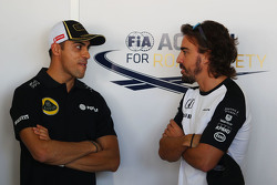Пастор Мальдонадо, Lotus F1 Team и Фернандо Алонсо, McLaren