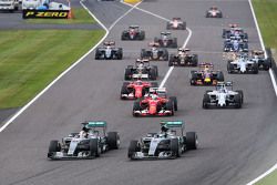 Lewis Hamilton, Mercedes AMG F1 W06 Lidera
