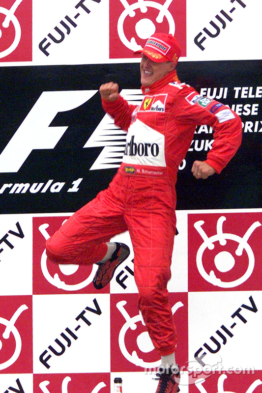 Ganador de la carrera y Campeon del Mundo del 2000 Michael Schumacher, Ferrari