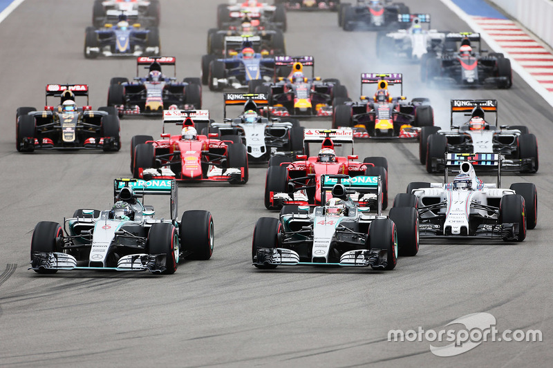 Start: Nico Rosberg, Mercedes AMG F1 leads teammate Lewis Hamilton, Mercedes AMG F1