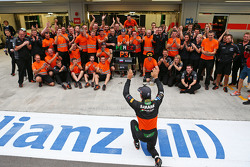 Sergio Pérez, Sahara Force India F1 celebra su tercera posición con el equipo