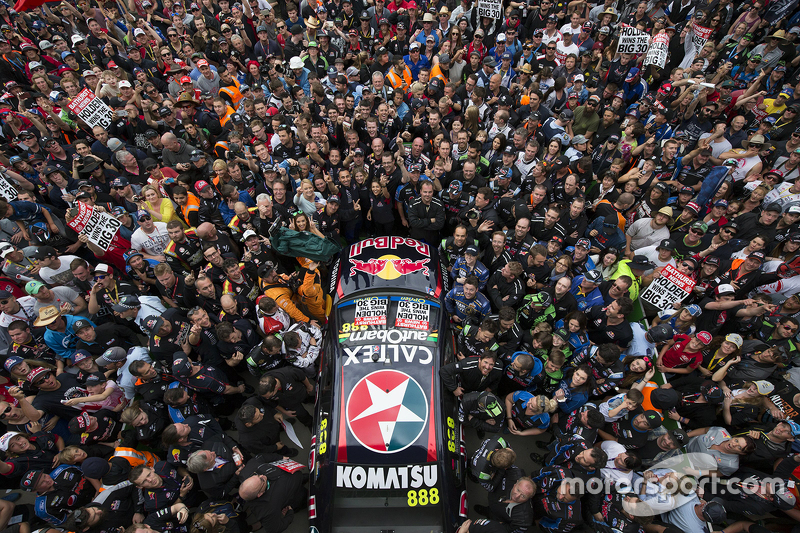 Fans watch podium festivities