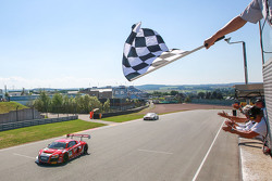 1. #1 C. Abt Racing, Audi R8 LMS ultra: Kelvin van der Linde, Stefan Wackerbauer