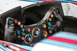 Le volant de la Williams FW37