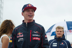 Макс Ферстаппен, Scuderia Toro Rosso на параде пилотов