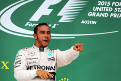 Podium : Le vainqueur de la course et Champion du Monde Lewis Hamilton, Mercedes AMG F1 Team