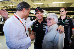 Sergio Perez, Sahara Force India F1 with Bernie Ecclestone