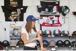 Venta de mercancía de F1