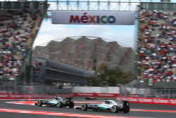 Lewis Hamilton, Mercedes AMG F1 W06 en Nico Rosberg, Mercedes AMG F1 W06