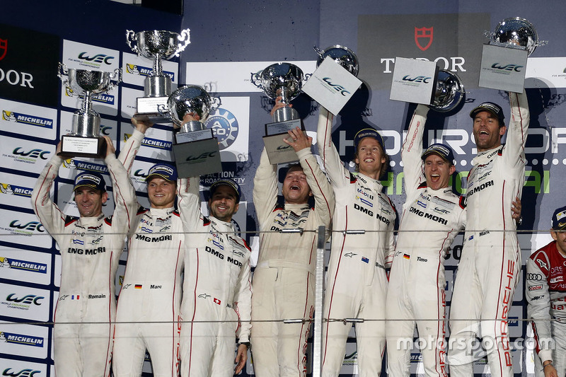 Podium: winners Timo Bernhard, Mark Webber, Brendon Hartley, Porsche Team, second place Romain Dumas