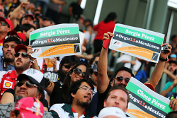 Sergio Pérez, Sahara Force India F1 fans en las tribunas