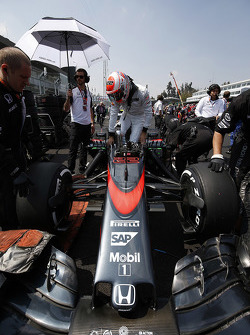 Дженсон Баттон, McLaren MP4-30