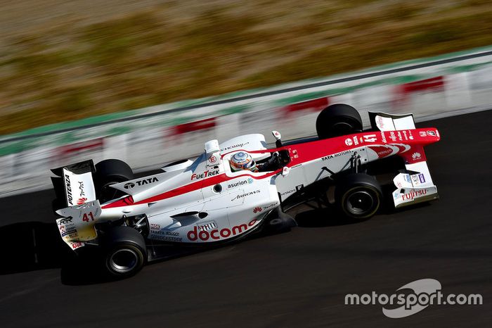 王者はシンプルイズベストを貫く。DOCOMO TEAM DANDELION RACING