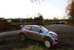 Тьерри Невилль и Николя Жильсуль, Hyundai i20 WRC, Hyundai Motorsport