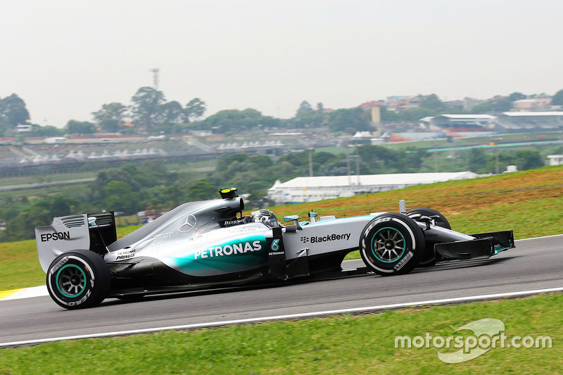 2015: Mercedes F1 W06 Hybrid