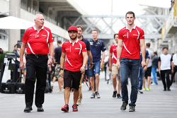 John Booth, Manor Marussia F1 Team com Will Stevens, Manor Marussia F1 Team e Alexander Rossi, Manor Marussia F1 Team