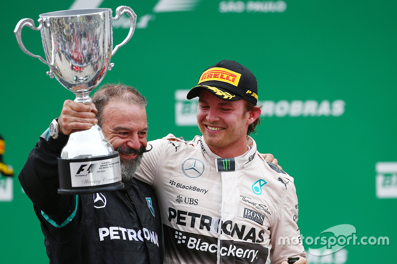 James Waddell with race winner Nico Rosberg, Mercedes AMG F1 W07