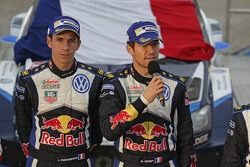 Podium: ganadores, Sébastien Ogier y Julien Ingrassia, Volkswagen Motorsport