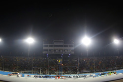 Dale Earnhardt Jr., Hendrick Motorsports Chevrolet, vor Kevin Harvick, Stewart-Haas Racing Chevrolet