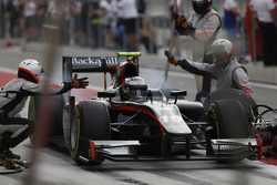 Густав Малья, Rapax, makes a pit stop
