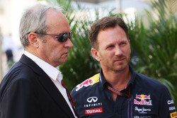 Jerome Stoll, Président de Renault Sport F1 avec Christian Horner, Team Principal Red Bull Racing