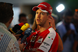 Sebastian Vettel, Ferrari con i media